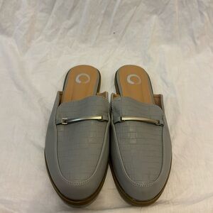 MOD Shoes NWOB Gray Mules Sz 8.5